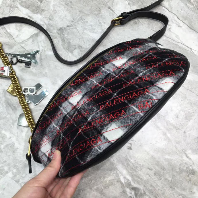 BALENCIAG巴黎世家 新品 Souvenir系列腰包 單肩包 鐵塔掛繩  BL1738